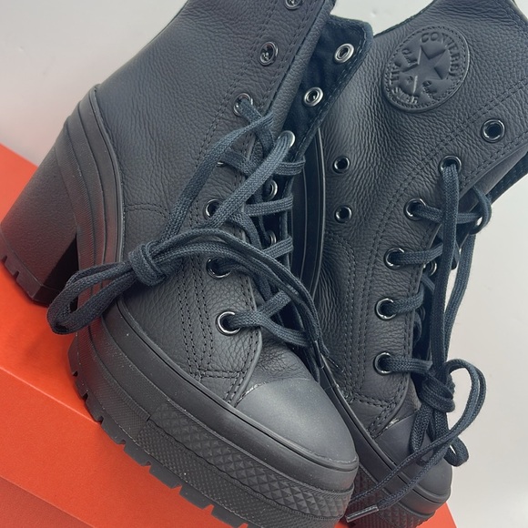 Converse WMNS CHUCK 70 DE LUXE HEEL HI BLACK/BLACK/WHITE A06145C Platforms Snkrs - Picture 6 of 16